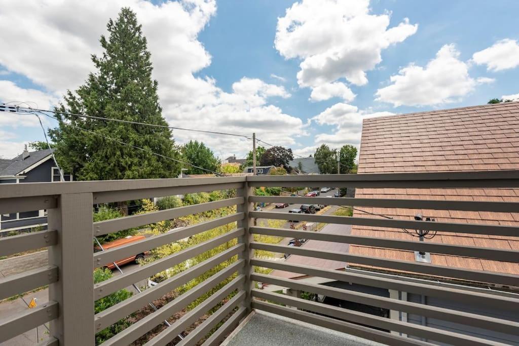 Comfy Family Home, Walkable Neighborhood + Patio! Portland Esterno foto