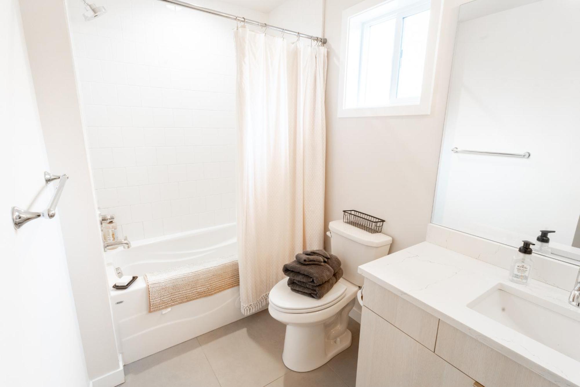 Comfy Family Home, Walkable Neighborhood + Patio! Portland Esterno foto